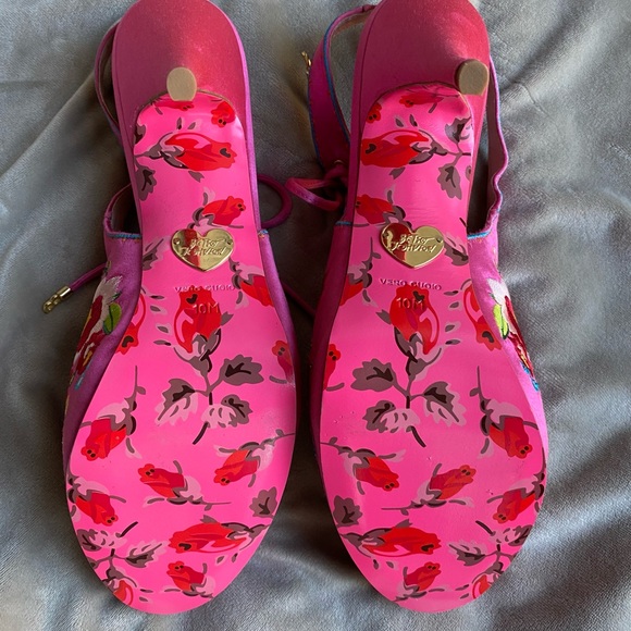 Pink Embellished High Heel Shoes - Picture 4 of 4